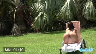 Η Bailey Brooke και η Mia Martinez δέρνουν τους κώλους τους στη μάχη σε ταινίες πρωκτικού κώλου