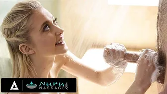 Η Chloe Cherry έσπασε τον Mike Mancini με το καλύτερο πουλί στο nuru μασάζ της