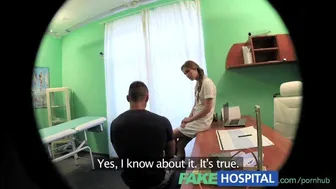 Ζητάει ένα τεστ για έναν άπιστο φίλο στο νοσοκομείο, αλλά κάνει καυτό σεξ εκεί έξω με την σέξι νοσοκόμα