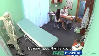 Νεαρή γιατρός γαμημένο σέξι νέα νοσοκόμα στο νοσοκομείο