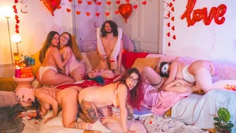 Η κοπέλα μου δεν μπορεί να διαλέξει από επτά κορίτσια