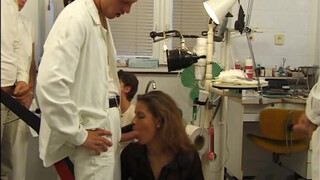 Dental Clinic - Ουγγρική σύγχρονη ταινία ρετρό σεξ