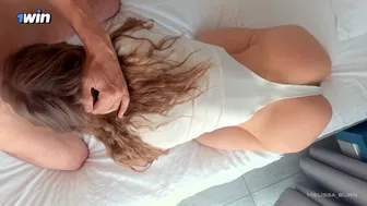 Το όργιο της Melissa Burn που θηλάζει - γεμάτη στόμα ευχάριστη επιλογή