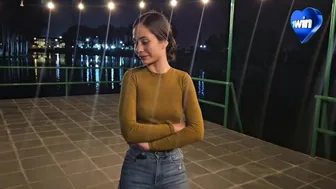 ΜΊΛΗΣΑ ΜΕ ΈΝΑ ΚΟΡΊΤΣΙ ΚΑΙ ΣΥΜΦΩΝΉΣΑΜΕ ΝΑ ΣΥΝΑΝΤΗΘΟΎΜΕ ΣΤΟ ΔΩΜΆΤΙΌ ΜΟΥ ΓΙΑ ΝΑ ΔΟΎΜΕ ΜΙΑ ΤΑΙΝΊΑ