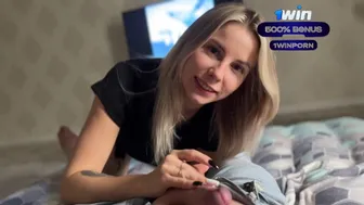 Ερασιτέχνης ξανθιά με μεγάλο πουλί