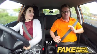 Fake Driving School - το σφιχτό μουνί του νέου μαθητή ξεκίνησε