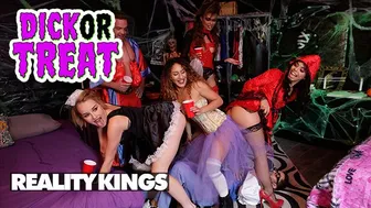 Realάλιτι Βασιλιάδες καυτό όργιο Halloween με πρωταγωνιστές την Eve Ellewood και την Gina Valentina