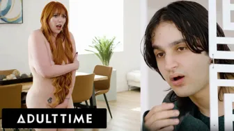 Καυτές στιγμές στο Avel Time: Κόκκινη μητριά MILF γυμνή γιόγκα και αποπλάνηση