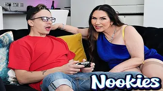 Nookies - Ώριμη Μοστοχαάνια Τζόζεφιν Τζέιμς Ντροπιαστικό Στριπτίζ Πληρωματικό Ενοίκιο στη Μοστοχάφια