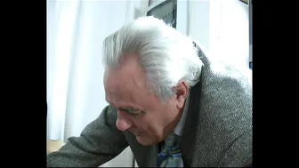 Αληθινό ιταλικό milf πορνοστάρ χάλια σε 4 ιδιώτες εγκληματίες