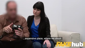Fake Agent - μεγάλη ντροπαλή ερασιτέχνης γκόμενα