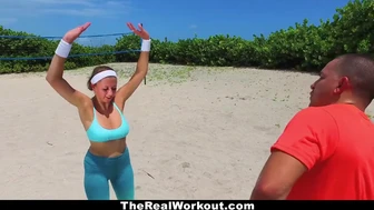 TheRealWorkout - γκόμενα με μεγάλα βυζιά και ο προπονητής της