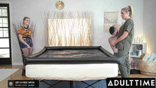 ADULT TIME - Η Coco Lovelock και η Kayla Paige έχουν ένα τρίο