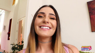 PervCity - Η Ella Reese είναι μια ευέλικτη σέξι τσούλα