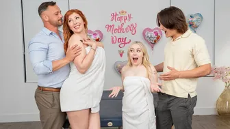Ζεστό μασάζ για MILF Lauren Phillips και χαριτωμένο Haley Spades με άγριες μητέρες που μετατρέπονται σε τέσσερις την ημέρα